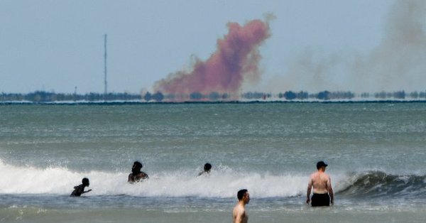 SpaceX載人龍飛船測試出現異常 現場瀰漫濃煙（圖）