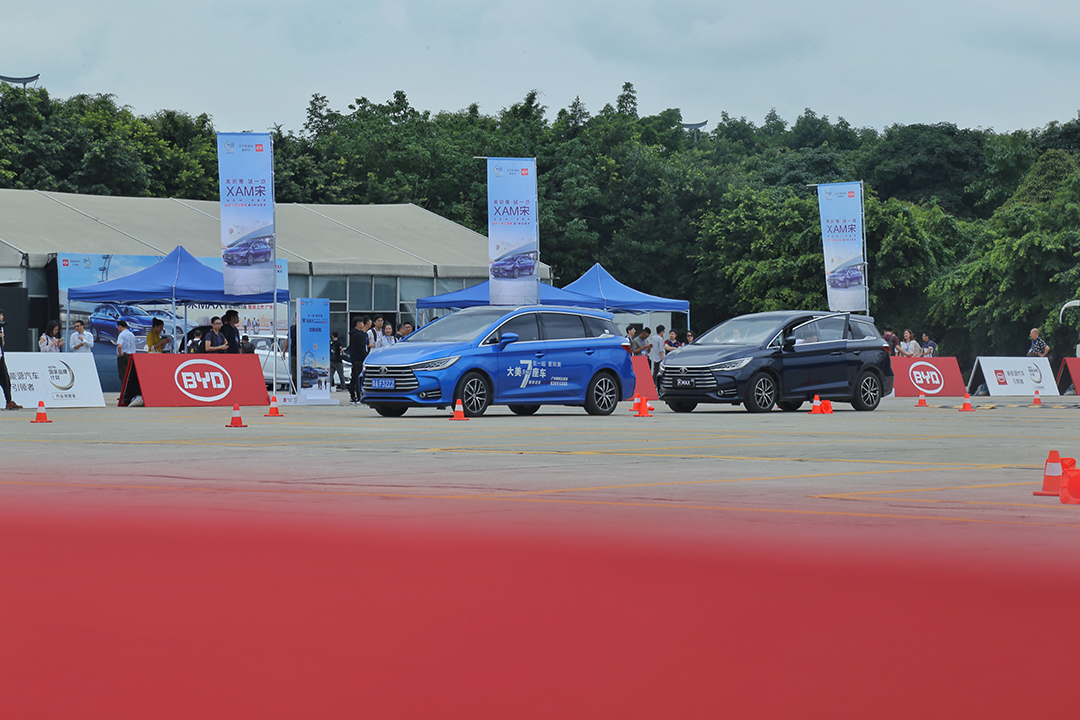 7.99萬起，今天上市的大空間6座車真是家用好選擇！